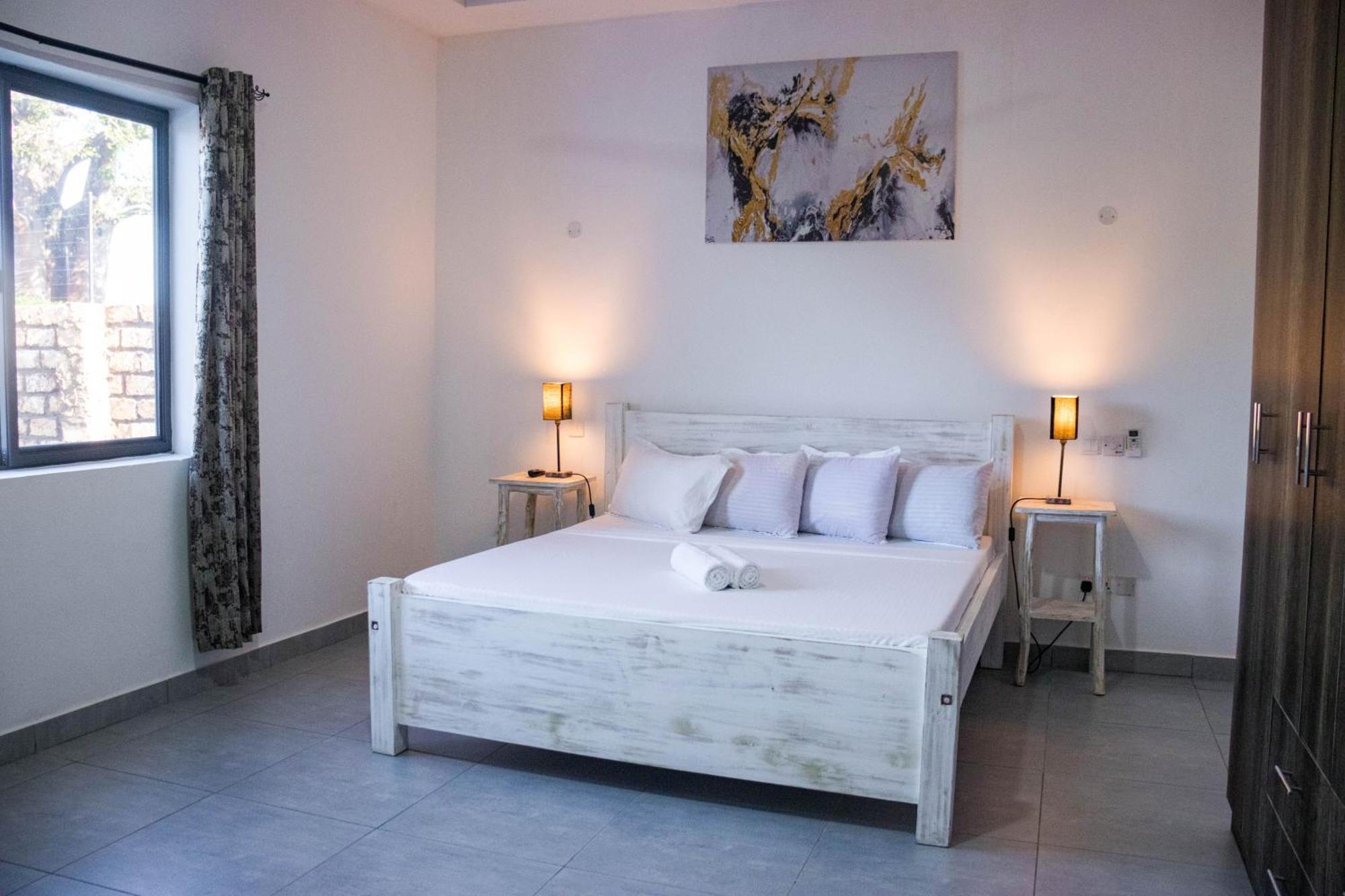 4 U Luxury Bungalows Diani Diani Beach Ngoại thất bức ảnh